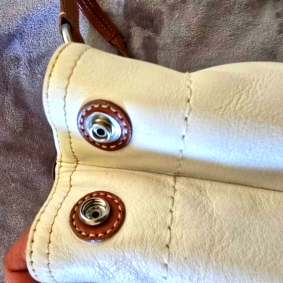 Coach Vintage Soho Double Buckle Cream & Brown Tote in Beautiful Condition! - Picture 10 of 12